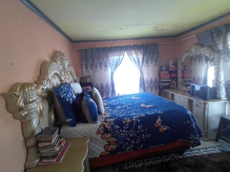 2 Bedroom Property for Sale in Lekgalong North West